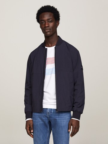 TOMMY HILFIGER - Chaqueta de entretiempo en azul: frente