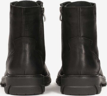 Kazar - Botas com atacadores em preto