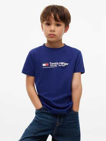 TOMMY HILFIGER Футболка 'BRAND LOVE' в Синий: спереди