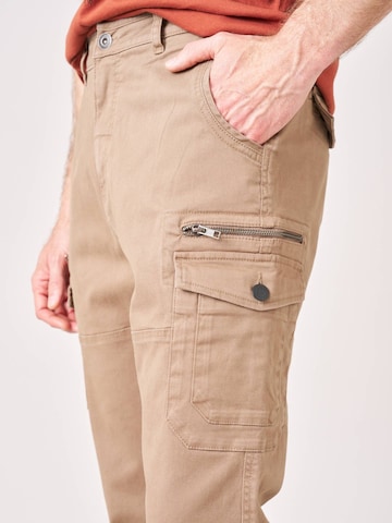 Deeluxe Regular Hose‌‌‌‌‌‌‌‌‌‌ in Grau