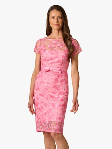 Adrianna Papell Jurk in Roze: voorkant