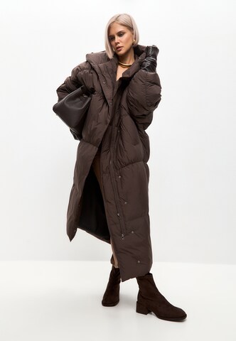Manteau d’hiver CESARE GASPARI en marron