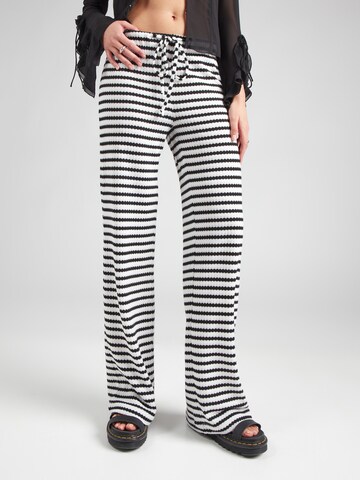 STUDIO SELECT Loosefit Bukser 'Lulu' i sort: forside