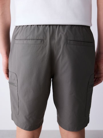 Next Szabványos Cargo nadrágok - szürke