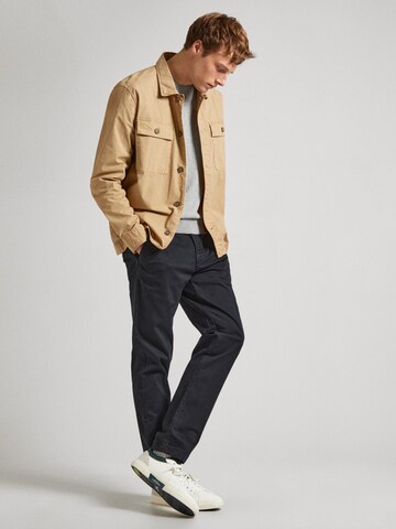 Coupe slim Pantalon chino Pepe Jeans en noir