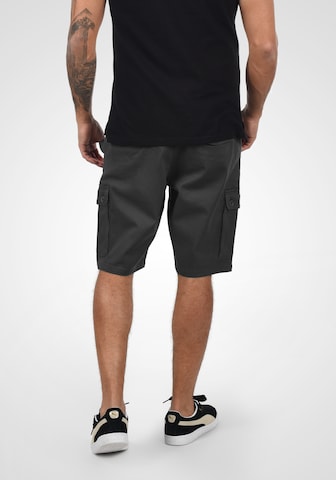 BLEND Regular Cargoshort in Grau