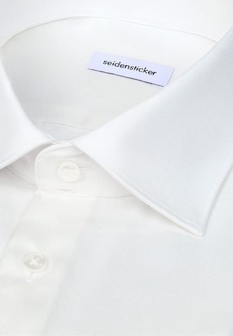 Coupe regular Chemise business SEIDENSTICKER en blanc