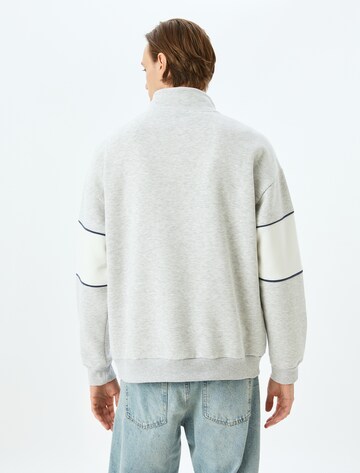 Koton Sweatshirt in Grau