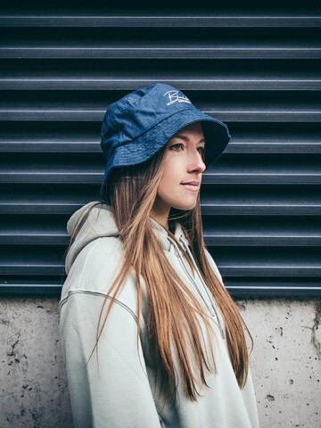 Blackskies Hat 'Eos' in Blue: front