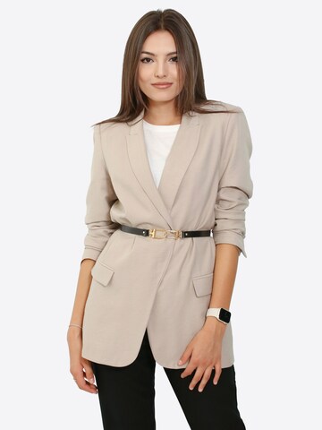 Haute Cuir Belt in Black: front