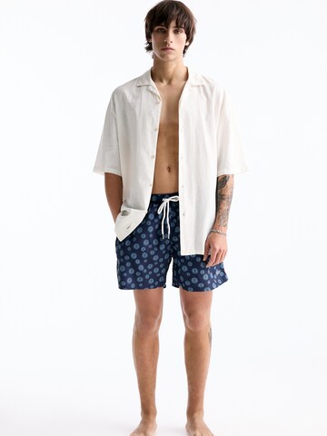 Pull&Bear Swimming shorts in Blue