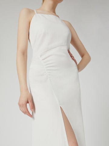 RÆRE by Lorena Rae Βραδινό φόρεμα 'Louisa' σε λευκό