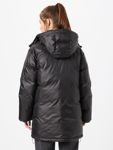 LEVI'S ® - Abrigo de invierno 'Luna Core Puffer Mid' en negro