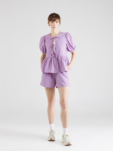 PIECES Regular Broek 'PCHOLLY' in Blauw