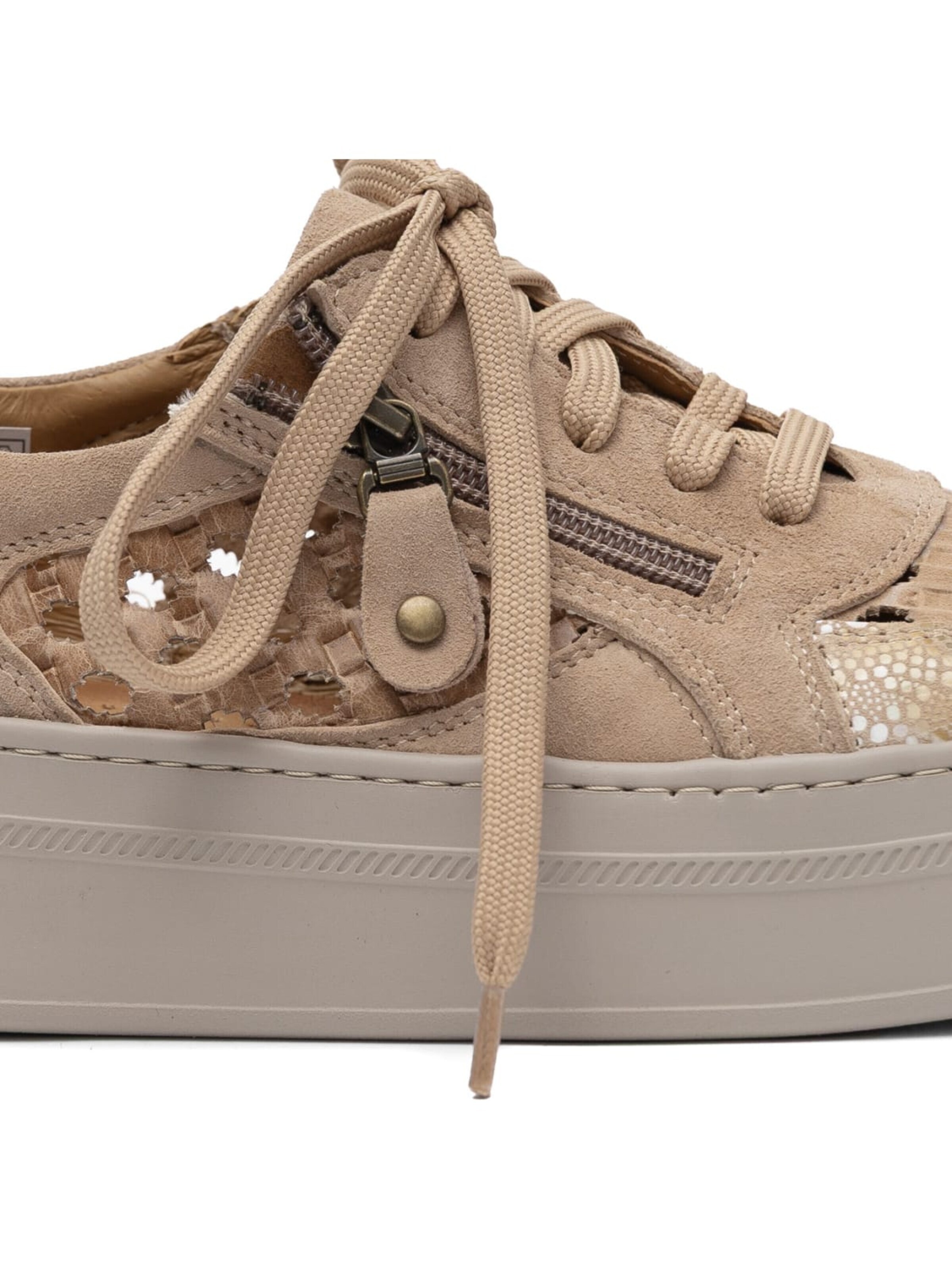 Maciejka Sneakers '07317-04/00-1' in Beige