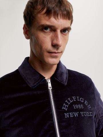 TOMMY HILFIGER - Chaqueta de entretiempo en azul