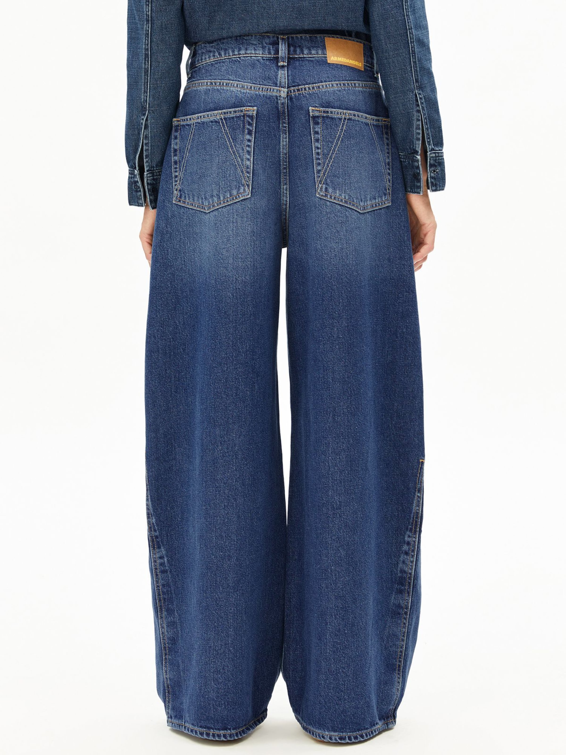 ARMEDANGELS Loose fit Jeans in Blue: front