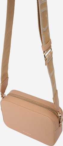 Coccinelle - Bolso de hombro 'TEBE' en beige: frente