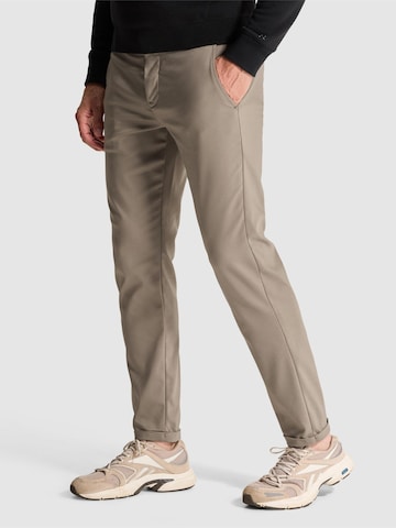 Tapered Pantaloni chino 'Cylas tapered fit chino' di CAST IRON in marrone
