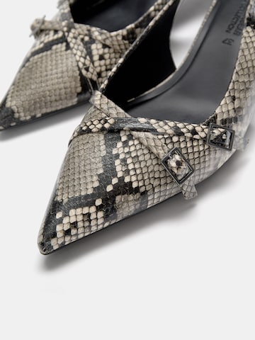 Pull&Bear Slingback pumps in Beige