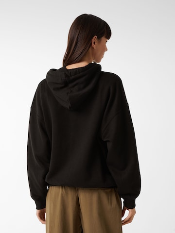 Bershka Sweatshirt i svart