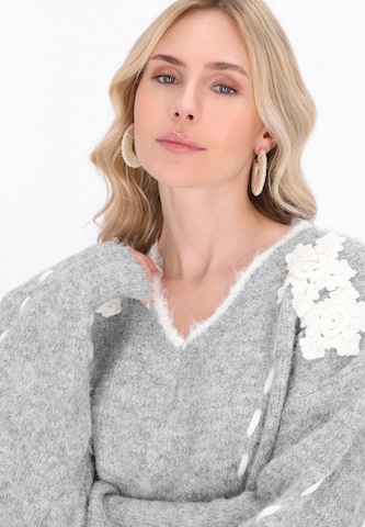 IZIA Sweater in Grey