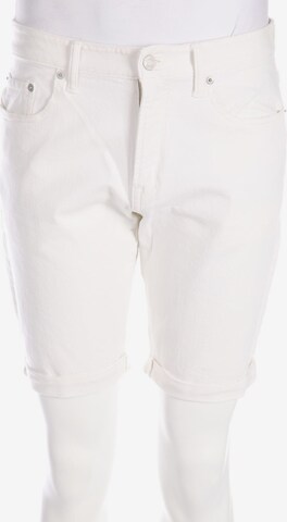 GAP Shorts in 30 in White: front