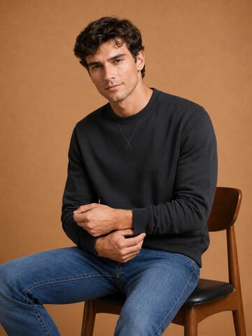KING Essentials Sweater 'The George' in Black