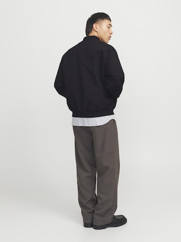 JACK & JONES Демисезонная куртка 'JJECharge' в Черный