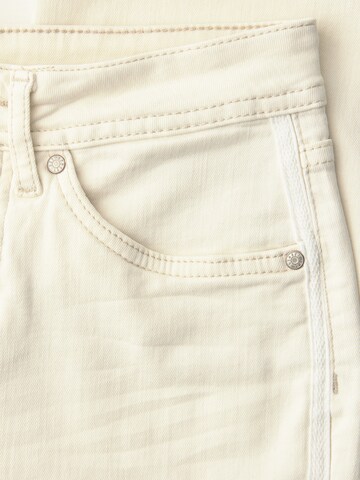 STREET ONE Slimfit Jeans 'Tilly' i beige