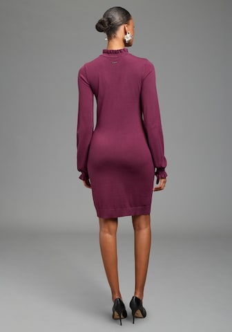 LAURA SCOTT Knitted dress in Red