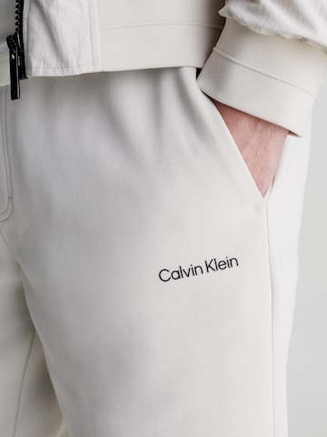 Calvin Klein Regular Shorts in Beige