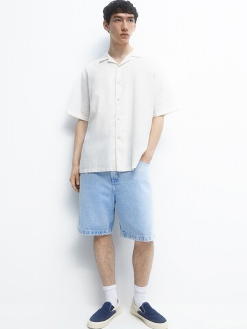 Pull&Bear Comfort fit Button Up Shirt in White