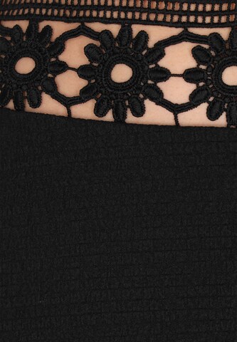 IZIA - Saia em preto