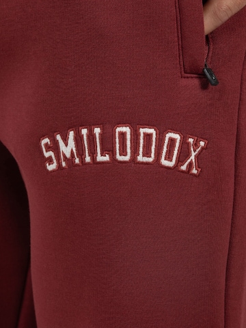 Smilodox Tapered Trousers 'Kayson' in Red