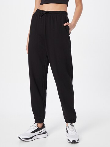 Tapered Pantaloni 'Amaze' de la WEEKDAY pe negru: față