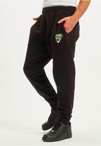 DEF Tapered Hose 'BEK x DEF' in Schwarz