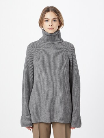 Pull-over oversize NA-KD en gris : devant