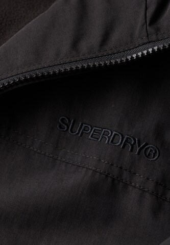 Geacă de primăvară-toamnă de la Superdry pe negru
