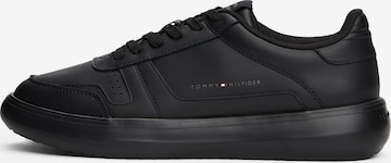Baskets basses TOMMY HILFIGER en noir : devant