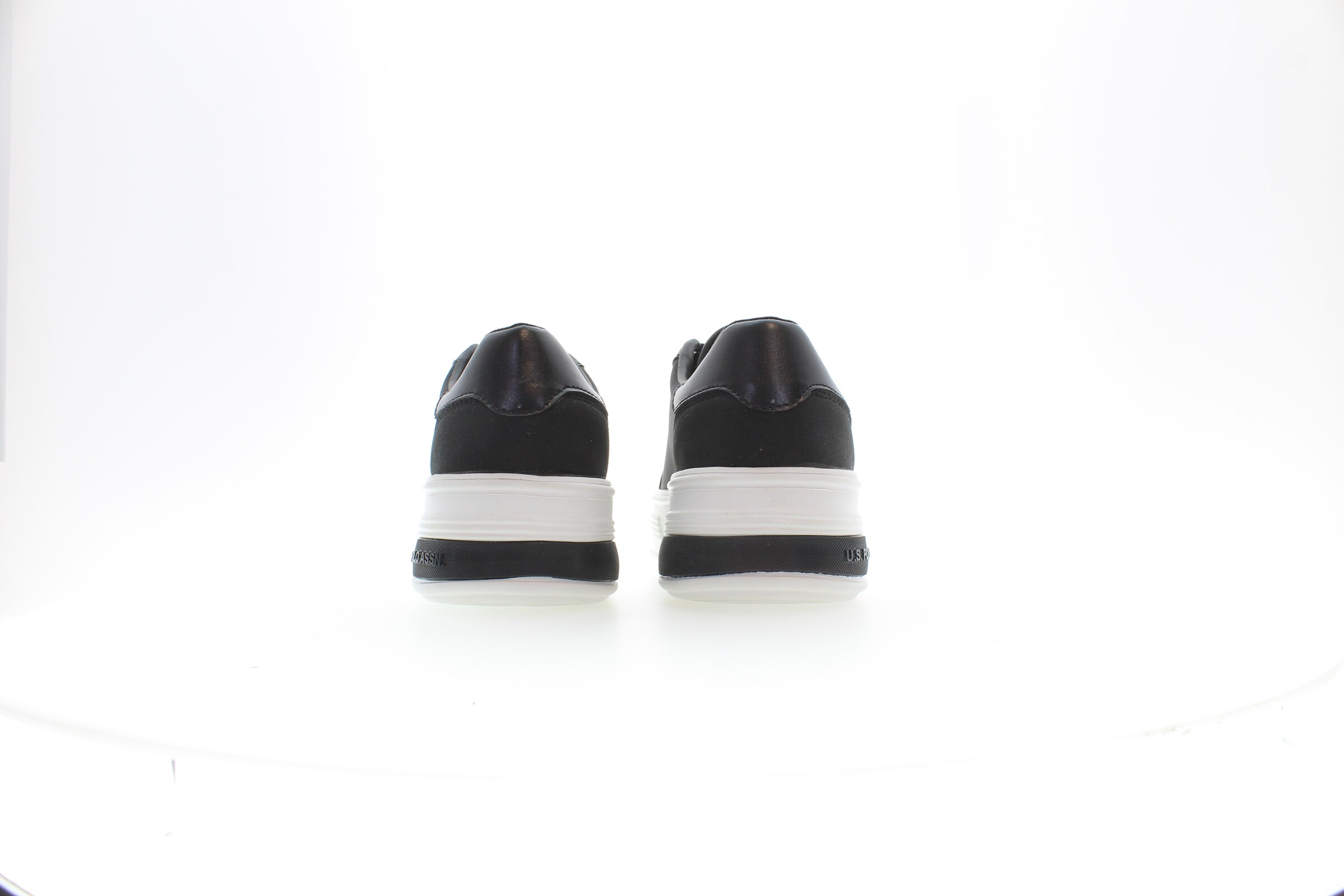 U.S. POLO ASSN. Sneaker in Schwarz