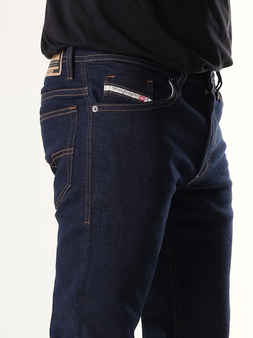 DIESEL - Slimfit Calças de ganga 'Thommer-R' em azul
