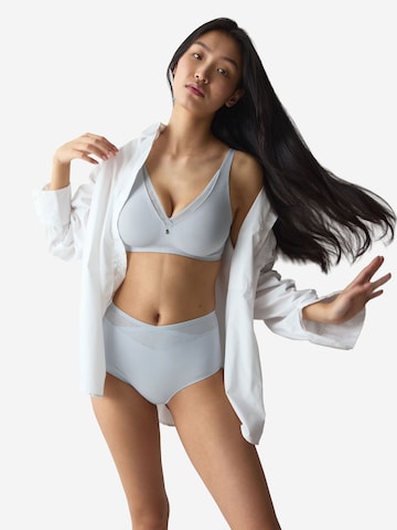 TRIUMPH Maxislip ' Red Label True Shape Sensation ' in Grau