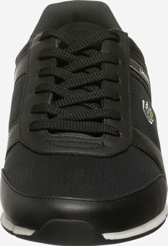 Baskets basses 'Menerva' LACOSTE en noir