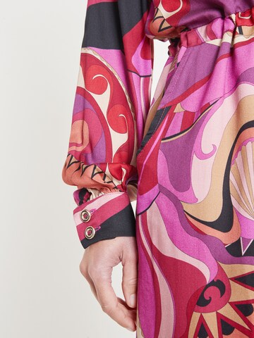 Robe-chemise 'Makaro' Ana Alcazar en mélange de couleurs