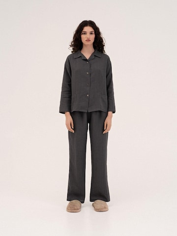AmourLinen Pajama 'Snooze' in Grey: front