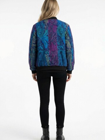 Shop Karey - Chaqueta de invierno 'Indra' en azul