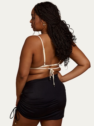 Billie Swim Rok 'Gathered Skirt' in Zwart