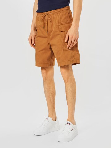 LEVI'S ® Свободный крой Брюки-карго 'Cargo Short Style' в Коричневый: спереди