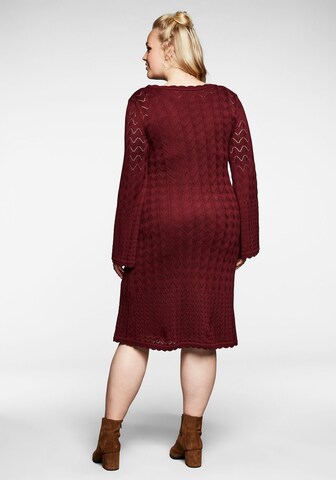 SHEEGO Knitted dress in Red